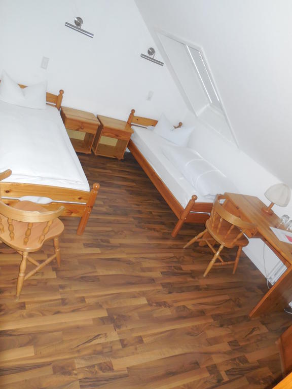 Hotel Garni Am Hechenberg Mainz Oda fotoğraf