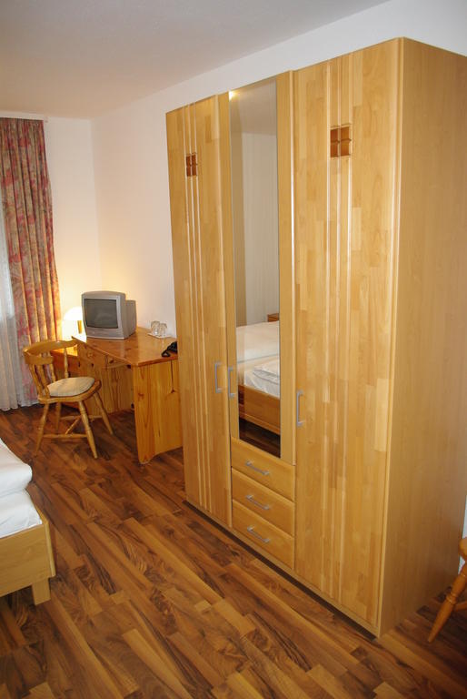 Hotel Garni Am Hechenberg Mainz Oda fotoğraf